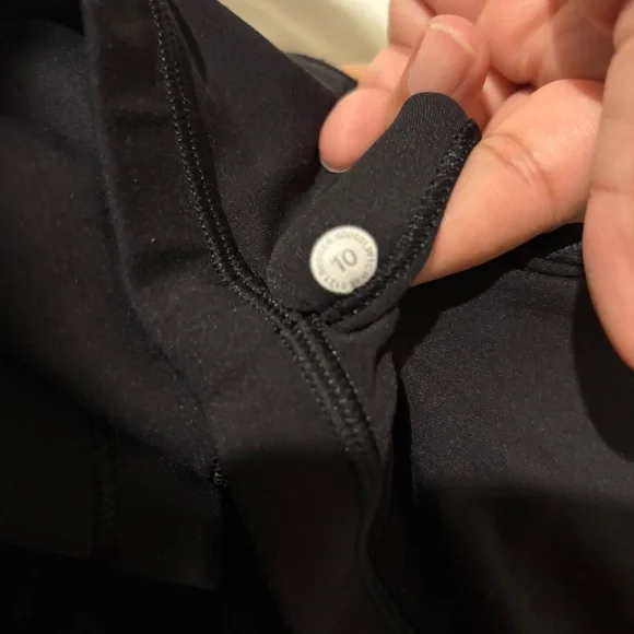 Lululemon athletica Black and light pink Align top set Sz 10 - Picture 6 of 6